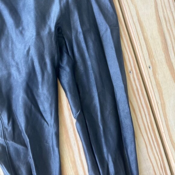 SPANX Faux Leather Black Legging Size Small - Picture 5 of 11